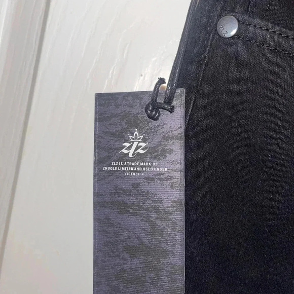 Ziz black stretch pants sz 4/26-NWT - Picture 4 of 6